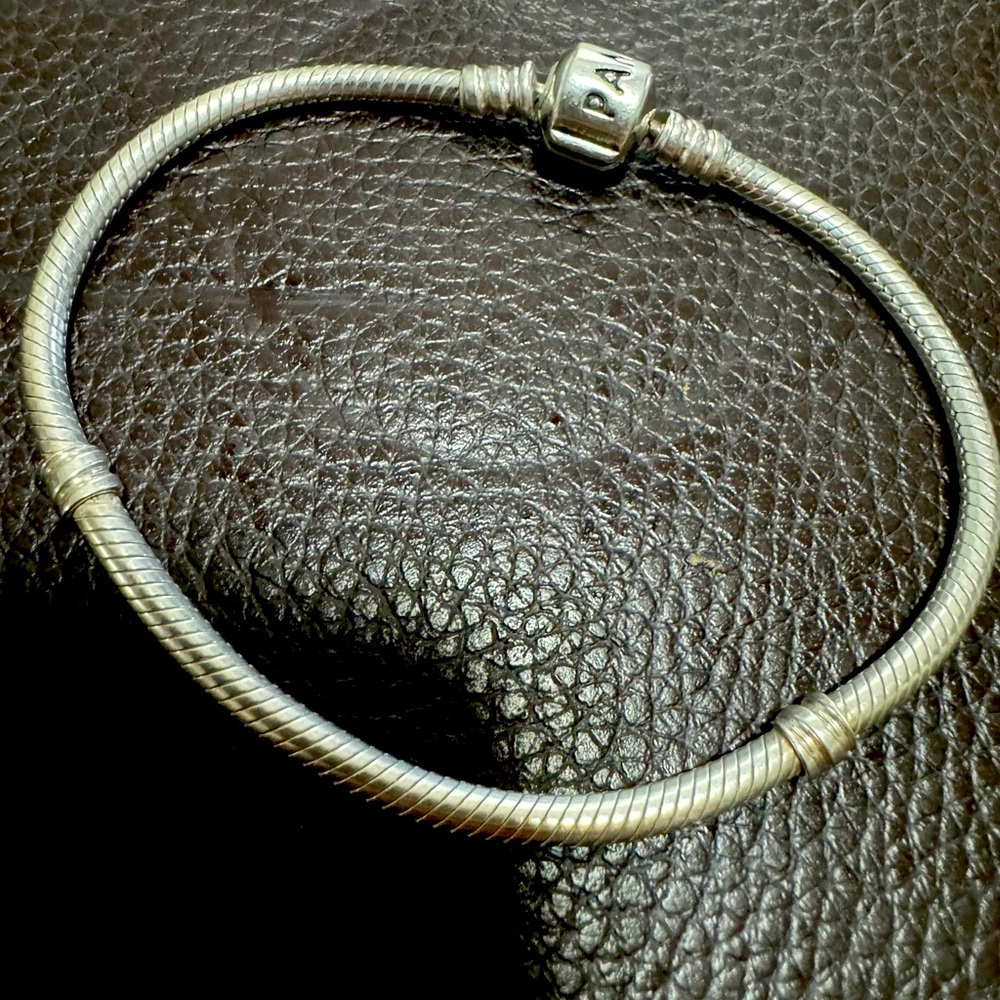 Authentic Pandora bracelet Silver - Picture 2 of 3